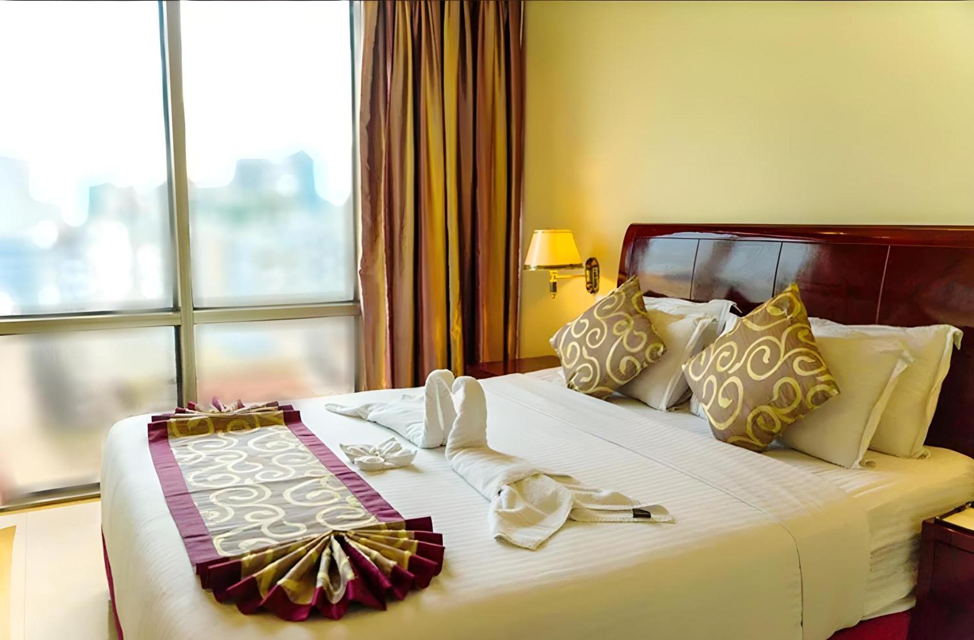 Fars Hotel & Resorts - Bar-Buffet-Pool-Spa Ντάκα Εξωτερικό φωτογραφία